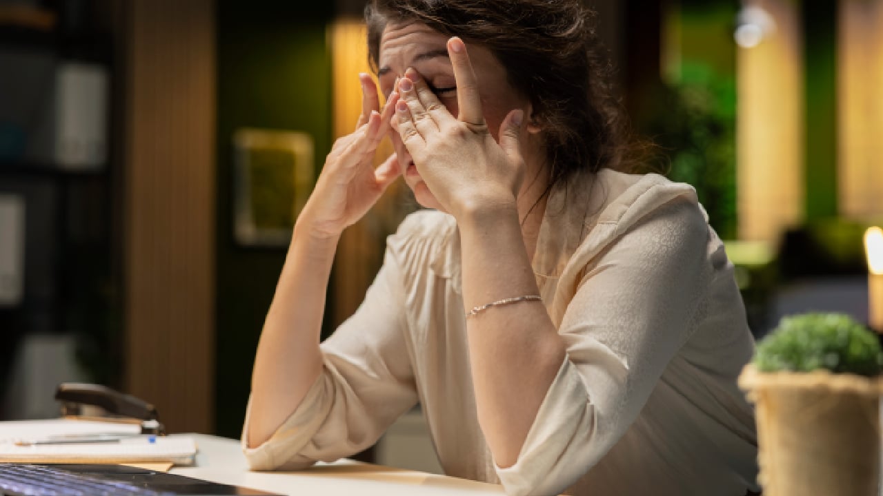 Tot mai mulți români vor să-și dea demisia. Specialiștii spun dacă merită să pleci de la job acum